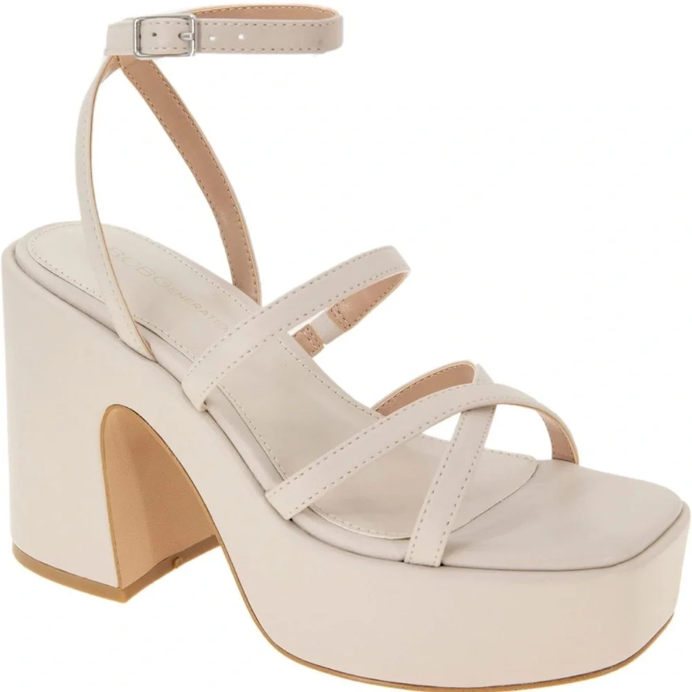 NWOT - • BCBGeneration • Women's Sandi Sandal, Stone, Size 9 - FABULOUS! 🤩